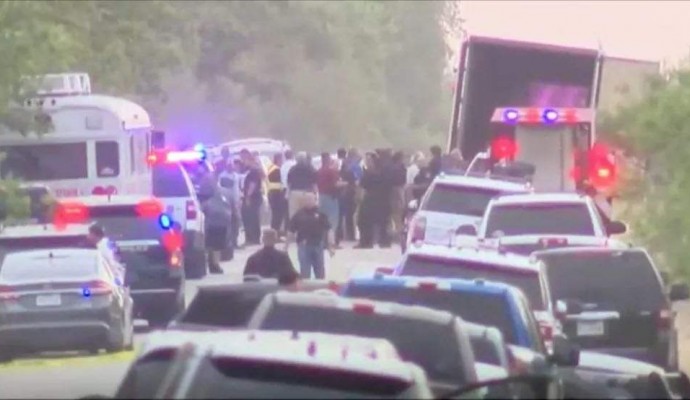 Polícia encontra caminhão com 42 corpos no EUA