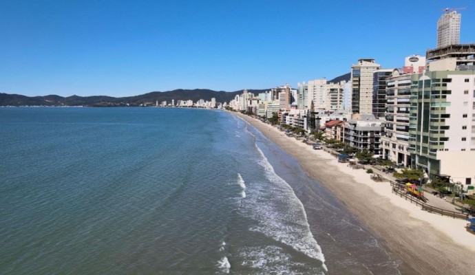 Itapema já sente impactos da obra de alargamento da praia e valorização pode superar Balneário Camboriú